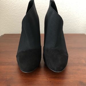 Jessica Simpson Black Heels
